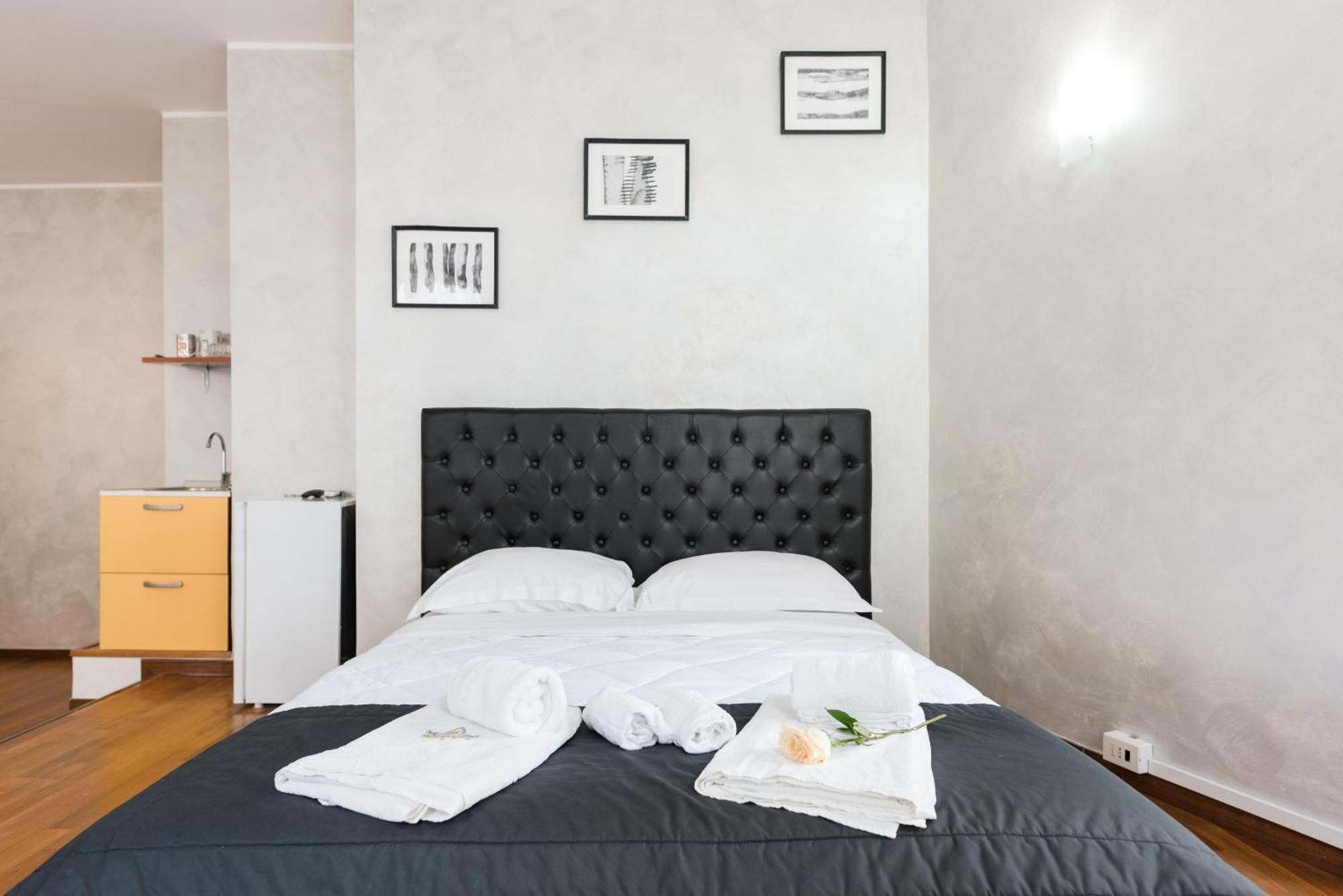 Prince'S Suite - Budget Rooms & Apt Piazza Del Popolo Apartamento